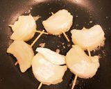 サクっとトロっと甘い新玉ねぎの串揚げ　作り方3写真