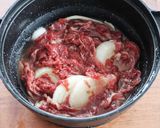 簡単煮物!新玉ねぎとさやえんどうのすき煮作り方3写真