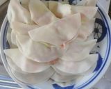 餃子の皮で豚肉としそ巻いて焼いてみた。作り方3写真
