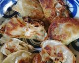 餃子の皮で豚肉としそ巻いて焼いてみた。作り方5写真