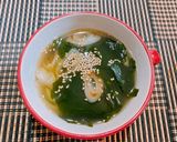 ☆焼きネギのワカメ中華スープ☆作り方3写真
