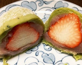 色も綺麗な♪抹茶と桜餡♡桜と白餡の苺大福作り方7写真