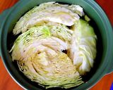 驚きのおいしさ！春キャベツのオイル蒸し。作り方1写真