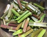 ◎◎イタドリと豚肉の味噌炒め◎◎作り方1写真