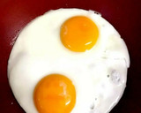 のり弁の上に目玉焼きプーさん弁当作り方2写真