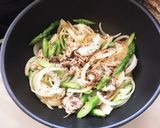 簡単ヘルシー☆豚コマ肉と赤野菜の蒸し炒め作り方7写真