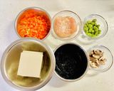 豆腐の鶏ひき肉入り♡油揚げの巾着煮♡作り方1写真