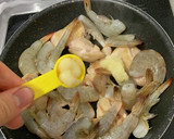 簡単！　食べ応え抜群のアヒージョ作り方2写真