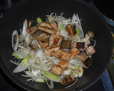 鮭と野菜の味噌マヨ炒め作り方5写真