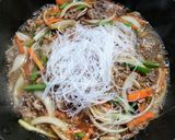 春雨と牛肉のチャプチェ風炒め丼作り方4写真