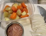 新じゃがとにんじんのゴルゴンゾーラ炒め作り方1写真
