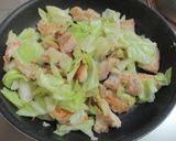 鶏むね肉と春キャベツのワサビクリーム炒め作り方6写真