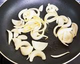 卵と玉ねぎの炒め焼き作り方2写真