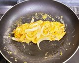 卵と玉ねぎの炒め焼き作り方4写真