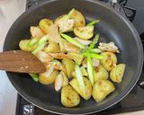 新じゃが・筍・アスパラ・鶏肉の青椒肉絲風作り方6写真
