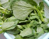 空豆の葉茎で…「エゴマあえ」作り方1写真