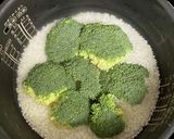 月見∞ブロッコリー炊き込みごはん(減塩)作り方1写真