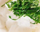 簡単！美味しい！新玉ねぎのさっぱりサラダ作り方1写真