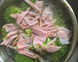 ブロッコリーとベーコンの味噌汁作り方4写真