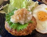簡単ふわふわ♡おろしそ豆腐ハンバーグ作り方5写真