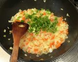フライパンひとつ、やみつきカレーピラフ！作り方3写真