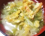 春キャベツの味噌汁*揚げ玉をトッピング*作り方1写真