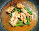鳥もも肉と冷凍アスパラのトマト味噌炒め作り方5写真