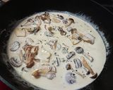 お店の味に！簡単きのこのクリームパスタ作り方6写真