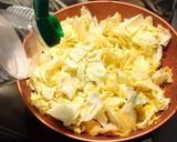 たっぷり春キャベツと小エビのぺぺロン炒め作り方5写真