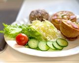 輪切りの胡瓜を並べたら はらぺこ青虫🐛作り方5写真