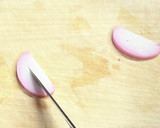 簡単！蒲鉾の飾り切り　ねじり蒲鉾作り方1写真