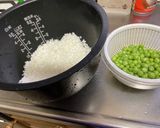 【簡単】グリンピースの豆ご飯作り方1写真