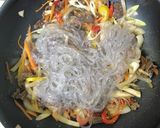 野菜たっぷり☆焼肉のタレでチャプチェ作り方7写真