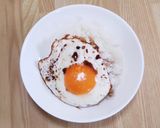 ズボラ飯 簡単！目玉焼きごはん作り方4写真