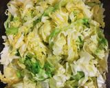 簡単☆春キャベツと鶏肉の温サラダ作り方2写真