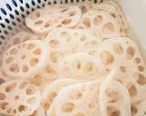れんこんと新玉ねぎの木の芽サラダ作り方1写真
