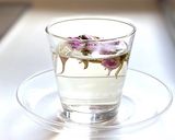 お湯を注ぐだけで癒しのローズティー作り方3写真