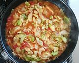 簡単節約☆鶏胸肉とキャベツのトマト煮。作り方9写真