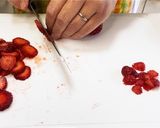簡単！韓国カフェ風！ 焼かない苺ケーキ作り方1写真