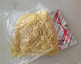 3食入ラーメンで、うま辛カラカラ麺作り方1写真