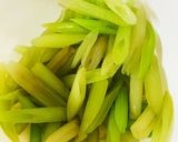 ふきとベーコンの塩味炒め作り方1写真