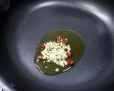 簡単！タケノコと菜の花のペペロンチーノ作り方3写真