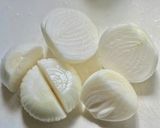 新玉ねぎと春キャベツのコンソメ煮作り方1写真