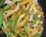 エンドウとポテトのカレーマヨ炒め作り方4写真