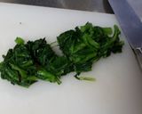 春菊とトマトのわさびサラダ作り方2写真