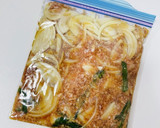 【下味冷凍】ピーマンと玉ねぎのそぼろ煮作り方2写真