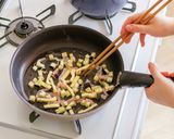 めんつゆで簡単!なすと枝豆の冷製ビーフン作り方4写真