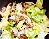 春キャベツときのこのパスタ☆ツナマヨのせ作り方4写真