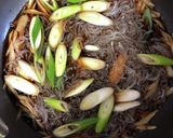 焼かない、煮るだけ!すき煮風作り方1写真