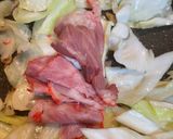 鯨ベーコンときゃべつの炒めもの作り方3写真